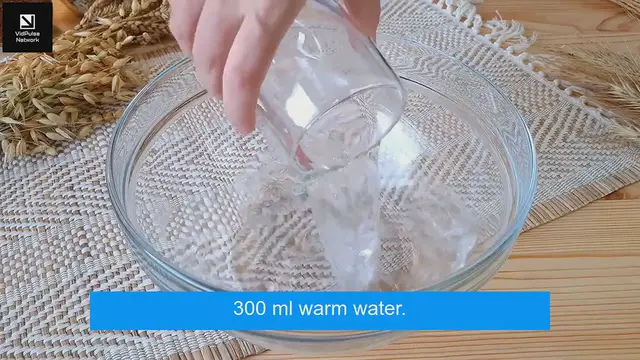 Video thumbnail for Homemade Bread Recipe in 5 Minutes