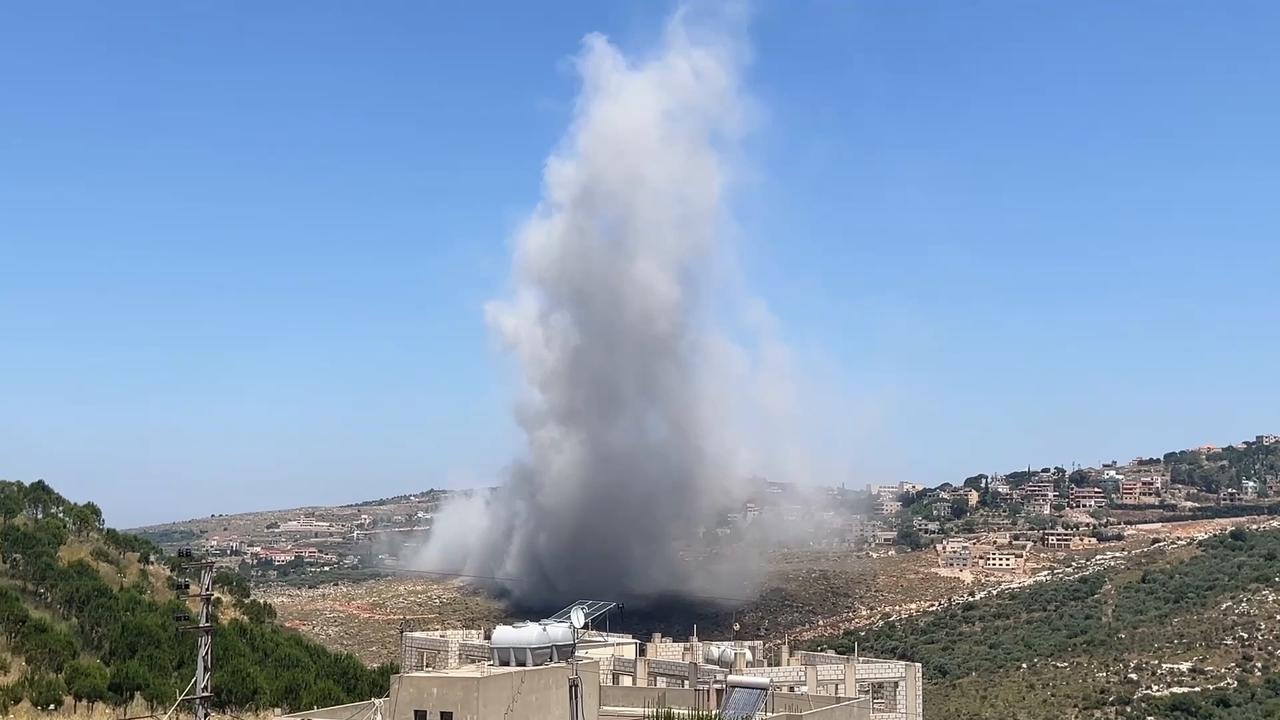 Video thumbnail for Lebanon: MOMENT - Israeli airstrike targets apartment building in southern Lebanon.