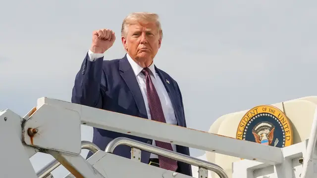 Video thumbnail for Trump dismisses Iran rebuke as ‘meaningless’ as US and Tehran prepare next talks