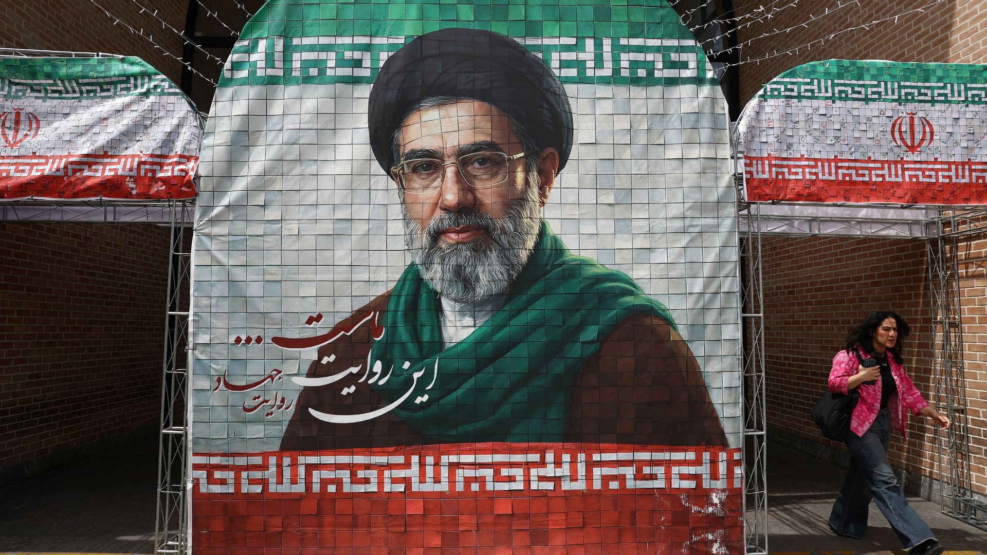 Video thumbnail for Iran’s military chief meets supreme leader, received instructions to 'confront enemy'