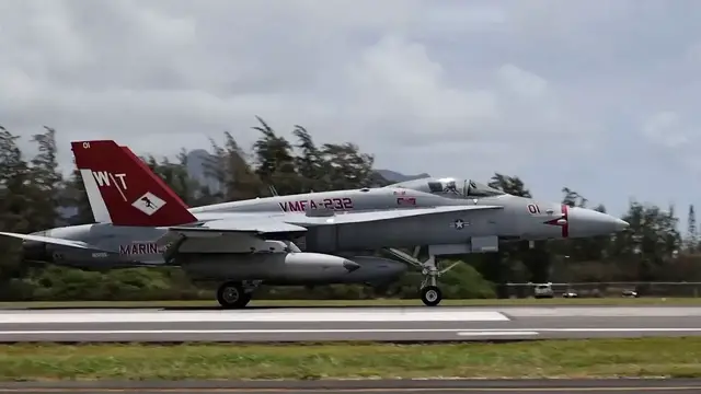 'Video thumbnail for Marine Corps Squadron Arrives In Hawaii For RIMPAC 2022'