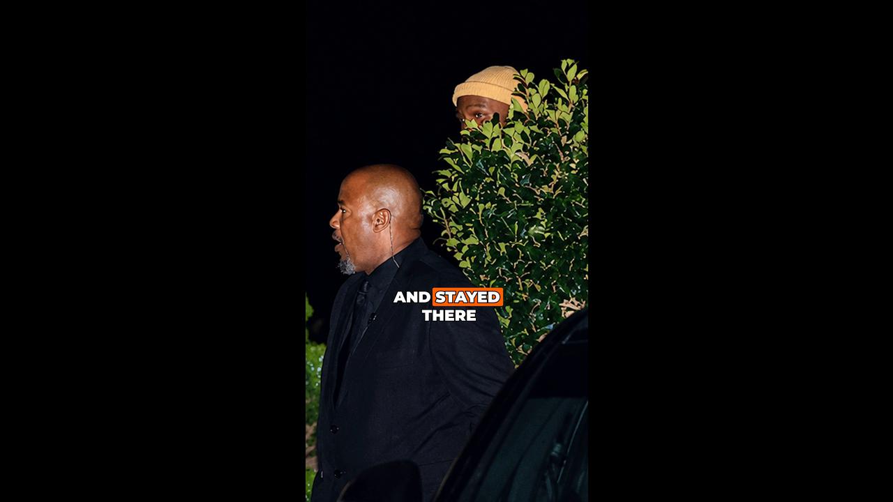 Video thumbnail for Kevin Durant's Hilarious Paparazzi Hide-and-Seek Fail Goes Viral