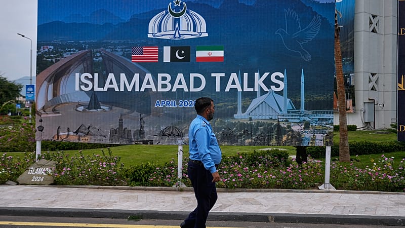 Video thumbnail for US, Iran hold separate talks with Pakistan's PM ahead of negotiations