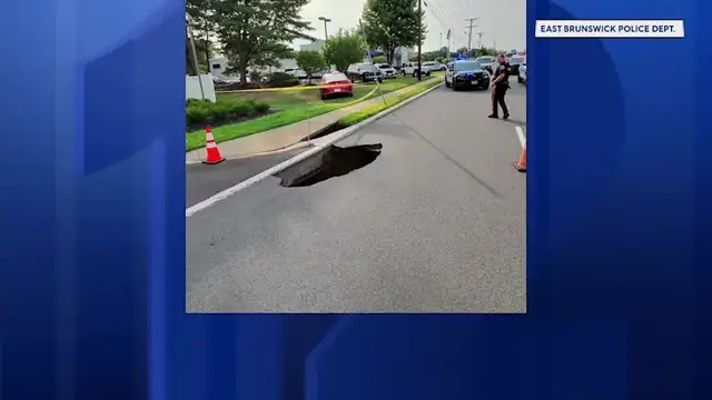 Video thumbnail for Sinkhole stalls traffic on Route 18 in East Brunswick