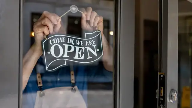 Video thumbnail for Inside Five Star Franchising's Plan to Help the Next Generation of Business Owners