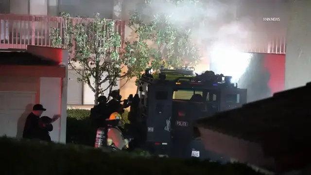 Video thumbnail for US, Los Angeles: Woodland Hills Standoff Escalates To Structure Fire Part 3.
