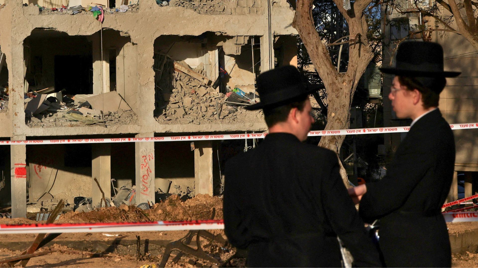 Video thumbnail for Iranian missile attacks on southern Israel wounds over 100 in Dimona, Arad