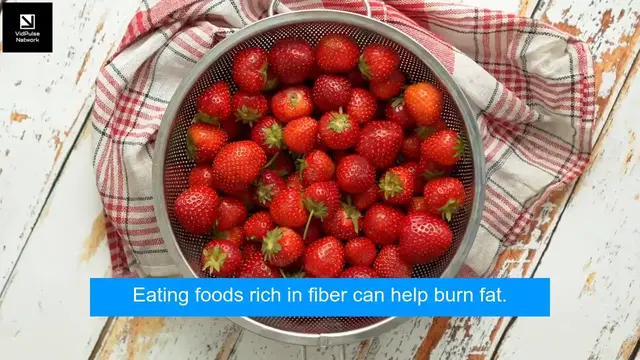 Video thumbnail for 11 Delicious Foods that Helped Melt Away My Extra Fat