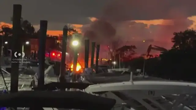 Video thumbnail for Docked boat erupts in flames at Bronx Marina in Throggs Neck