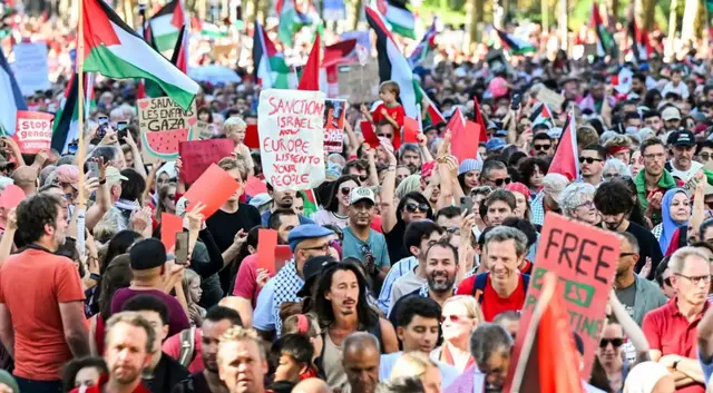 'Video thumbnail for Red Line for Gaza March: Massive pro-Palestine protest in Brussels'