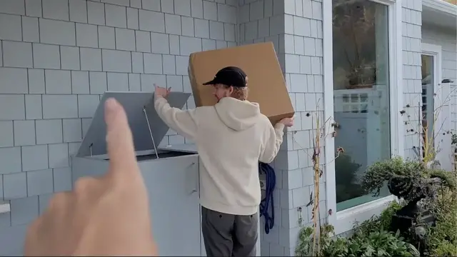 'Video thumbnail for Don’t throw away your leftover cardboard boxes before you see this GENIUS  Christmas idea!'