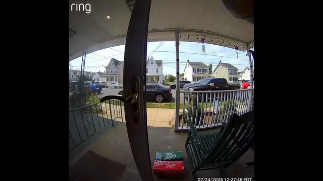 Video thumbnail for US: Doorbell Camera Captures Delivery Driver Prank.