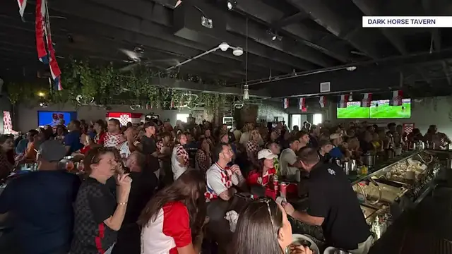 Video thumbnail for Sports-fueled crowds bring boost to Long Island small businesses