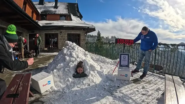 Video thumbnail for Longest time spent in full body contact with snow