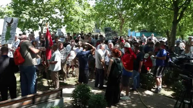 Video thumbnail for Albania: Protests continue in Tirana against alleged Trump’s son-in-law-linked project.