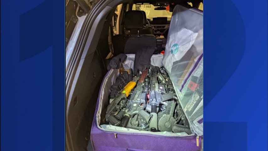 Video thumbnail for 89 guns seized in Liberty from men believed to be trying to smuggle weapons into Canada