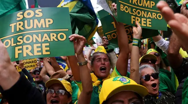 'Video thumbnail for Huge crowds rally for and against Brazil’s Bolsonaro ahead of verdict in coup trial'