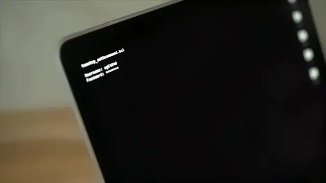 'Video thumbnail for Why Your Second Monitor Keeps Going Black: Causes and Fixes'