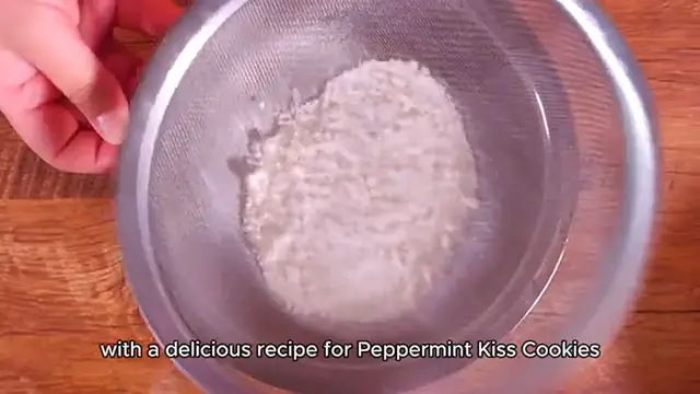 Video thumbnail for Peppermint Kiss Cookies