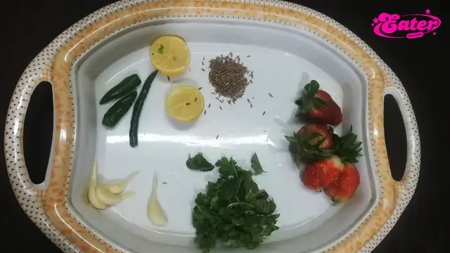 Video thumbnail for Delicious Spicy Sweet and Sour Strawberry Sauce Recipe