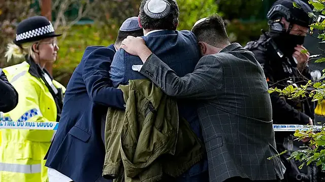 'Video thumbnail for Police name two victims of Manchester synagogue attack'