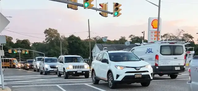Video thumbnail for South Shore residents call for traffic relief at Mastic community meeting