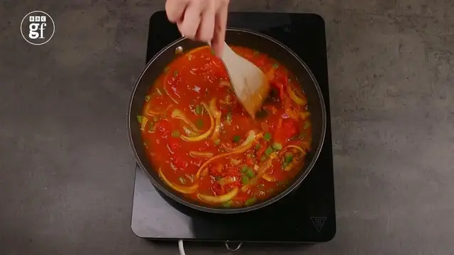 Video thumbnail for Turkey & Potato Curry