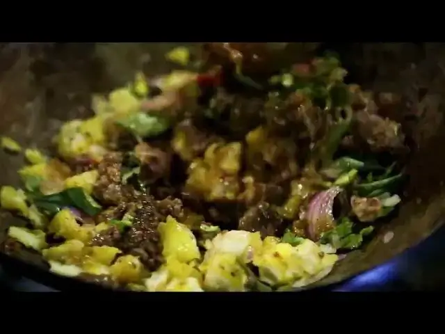 Video thumbnail for KAPPA BEEF BIRIYANI  COOKING