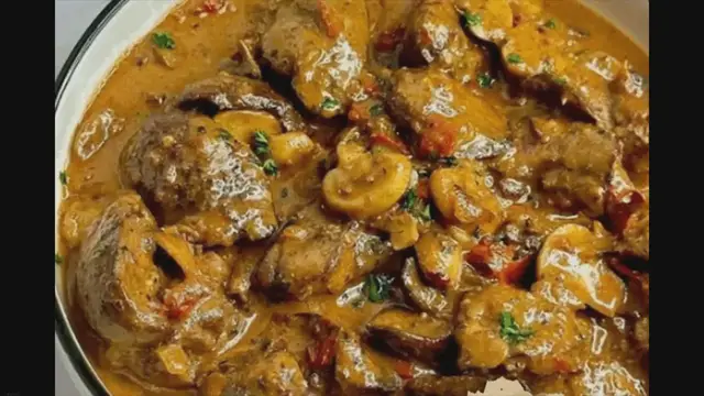 'Video thumbnail for Spicy Chicken Livers with Mushrooms'