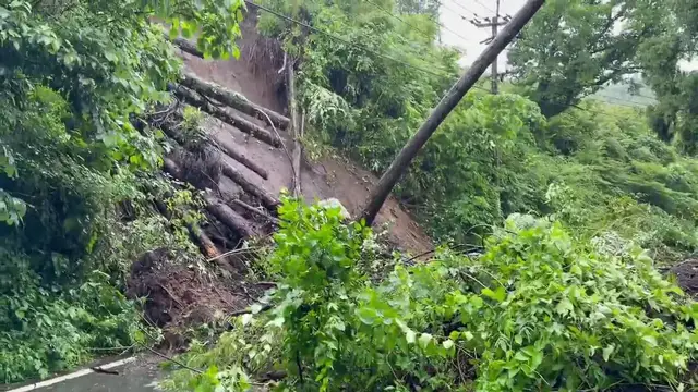 Video thumbnail for Japan: Landslides Reported as Heavy Rains Sweep Across Southern Kyushu.