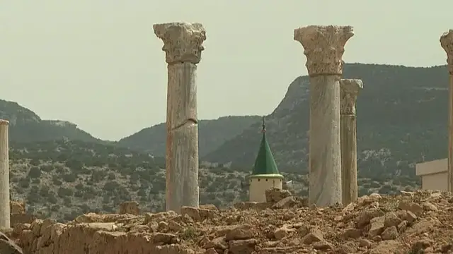 Video thumbnail for Libyan archaeologists battle to save ancient Greek ruins in east of country