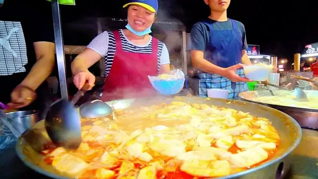 'Video thumbnail for SPICY HOT POT of DOOM!! Street Food in Taiwan's BIGGEST Night Market | Taiwanese Street Food'