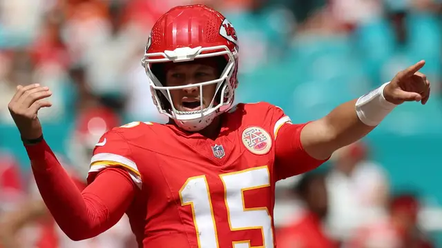 Video thumbnail for Chiefs vs Raiders: A Riveting NFL Rivalry Showdown