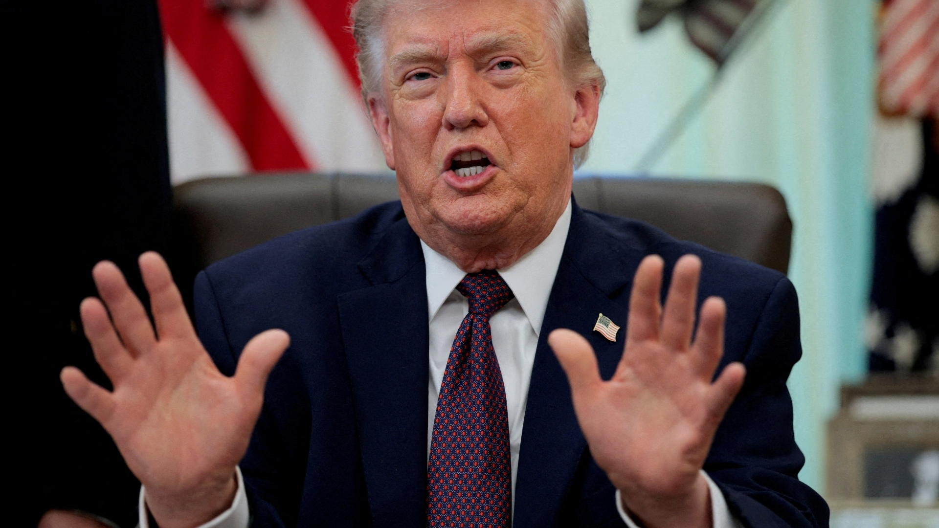 Video thumbnail for Trump says claims that the US and Iran stopped: Speaking a few days ago are 'fake news reports'