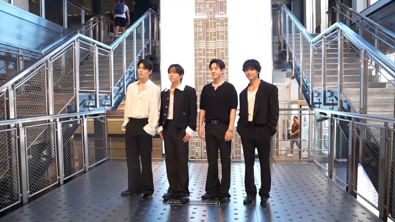 Video thumbnail for South Korean indie-pop band The Rose visits Empire State Building.