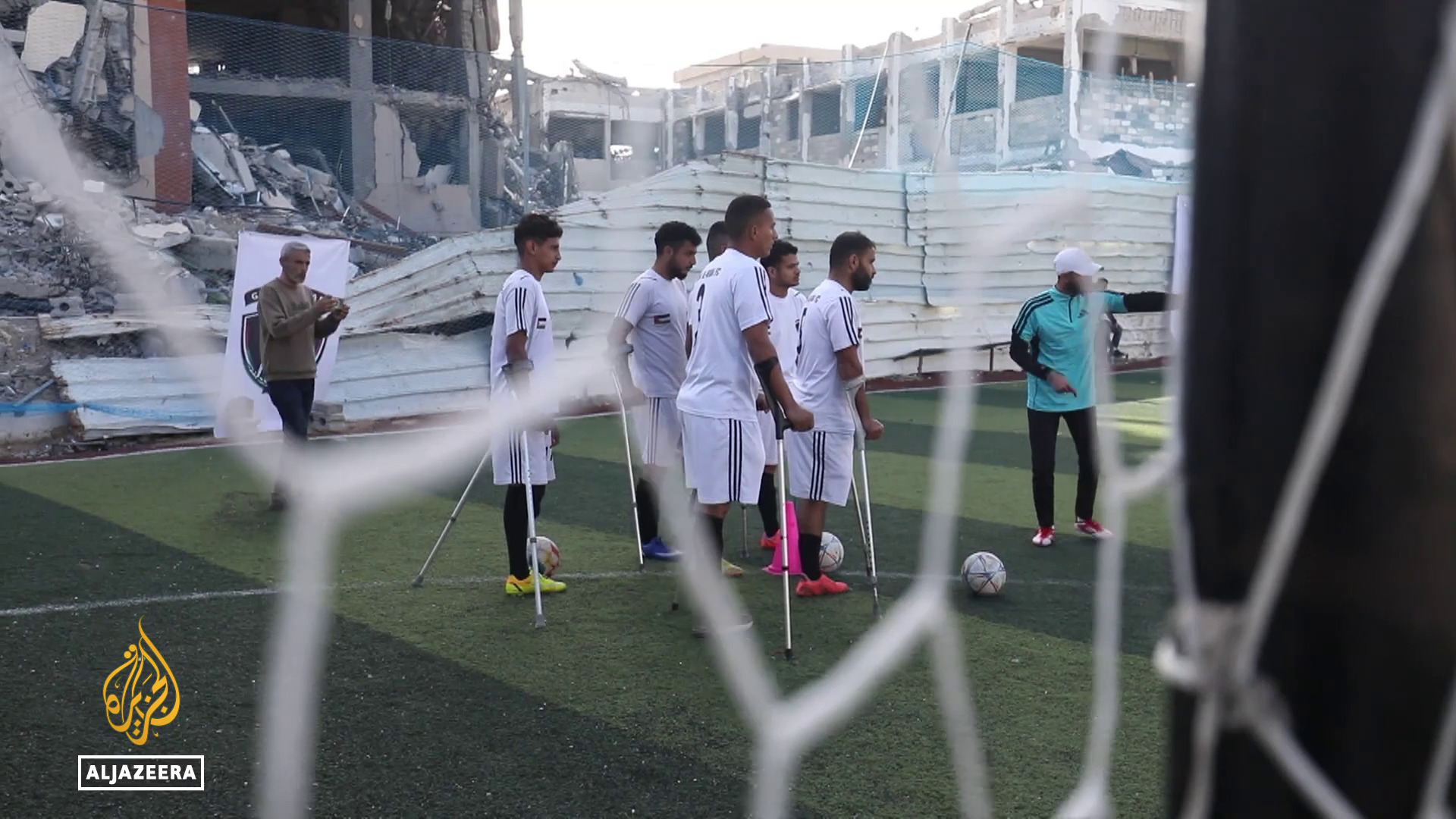 Video thumbnail for 'Will power cannot be amputated': Injured Palestinians in Gaza form football team