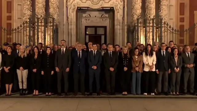 Video thumbnail for Spain begins three days of mourning after train crash kills 69