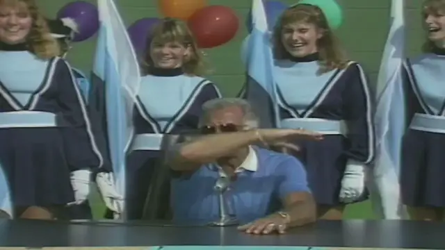 Video thumbnail for Bob Uecker Answers Audience questions for Episode 17 of The Wacky World of Sports