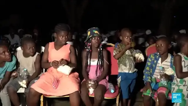 Video thumbnail for African cinemateque caravan makes a stop in Cameroon