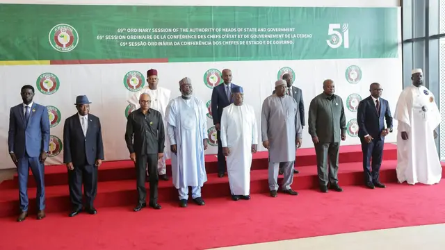 Video thumbnail for ECOWAS leaders pledge unity as regional divisions deepen