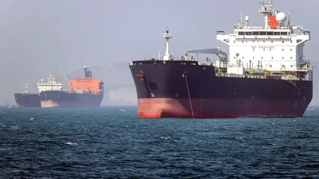 Video thumbnail for IRGC reports ‘massive fires’ on two oil tankers in Strait of Hormuz