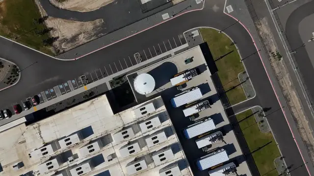 Video thumbnail for US: Drone Views Of Data Centers - Quincy WA 8.