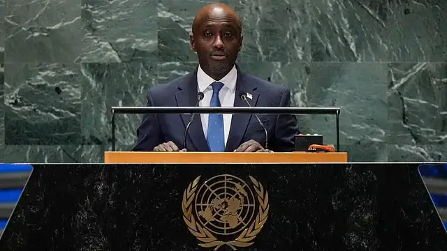 Video thumbnail for Rwanda in talks with Washington to receive immigrants deported from the United States