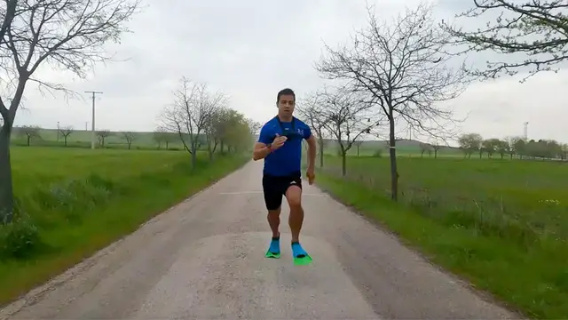 Video thumbnail for Fastest 400m wearing swim fins (male) - 56.91 seconds by Christian Roberto Lopez Rodriguez