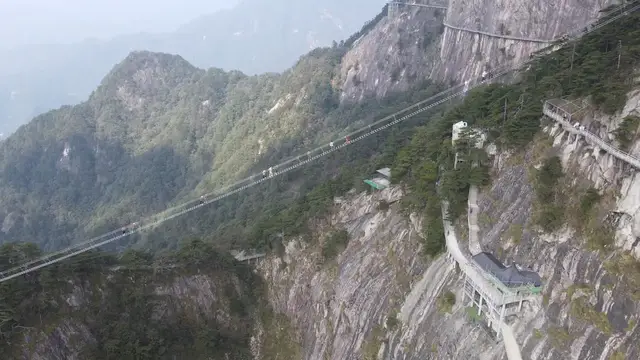 Video thumbnail for China: Cloud Ladder 4.