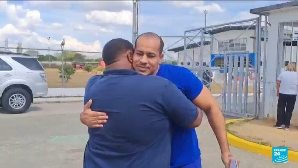 Video thumbnail for Venezuela releases 100 political prisoners under US pressure