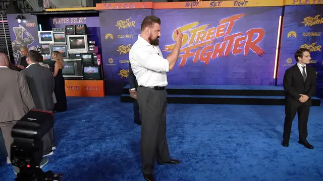 Video thumbnail for CA: Paramount Pictures' STREET FIGHTER Los Angeles Premiere - Arrivals 14.