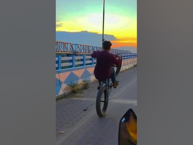 Video thumbnail for 😱#bicycle🚀💥 #sgbikers #stunt #automobile #stuntbicycle #motovolgger #stuntmunnaahmbishal  riedrs1