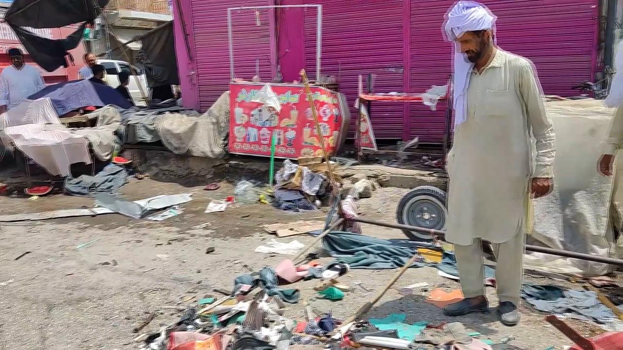 Video thumbnail for Pakistan: At least 9 killed, 35 wounded in market explosion in NW Pakistan.