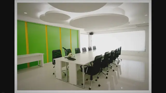 Video thumbnail for Sociology Applied to Business: Understanding the Dynamics of Organizations